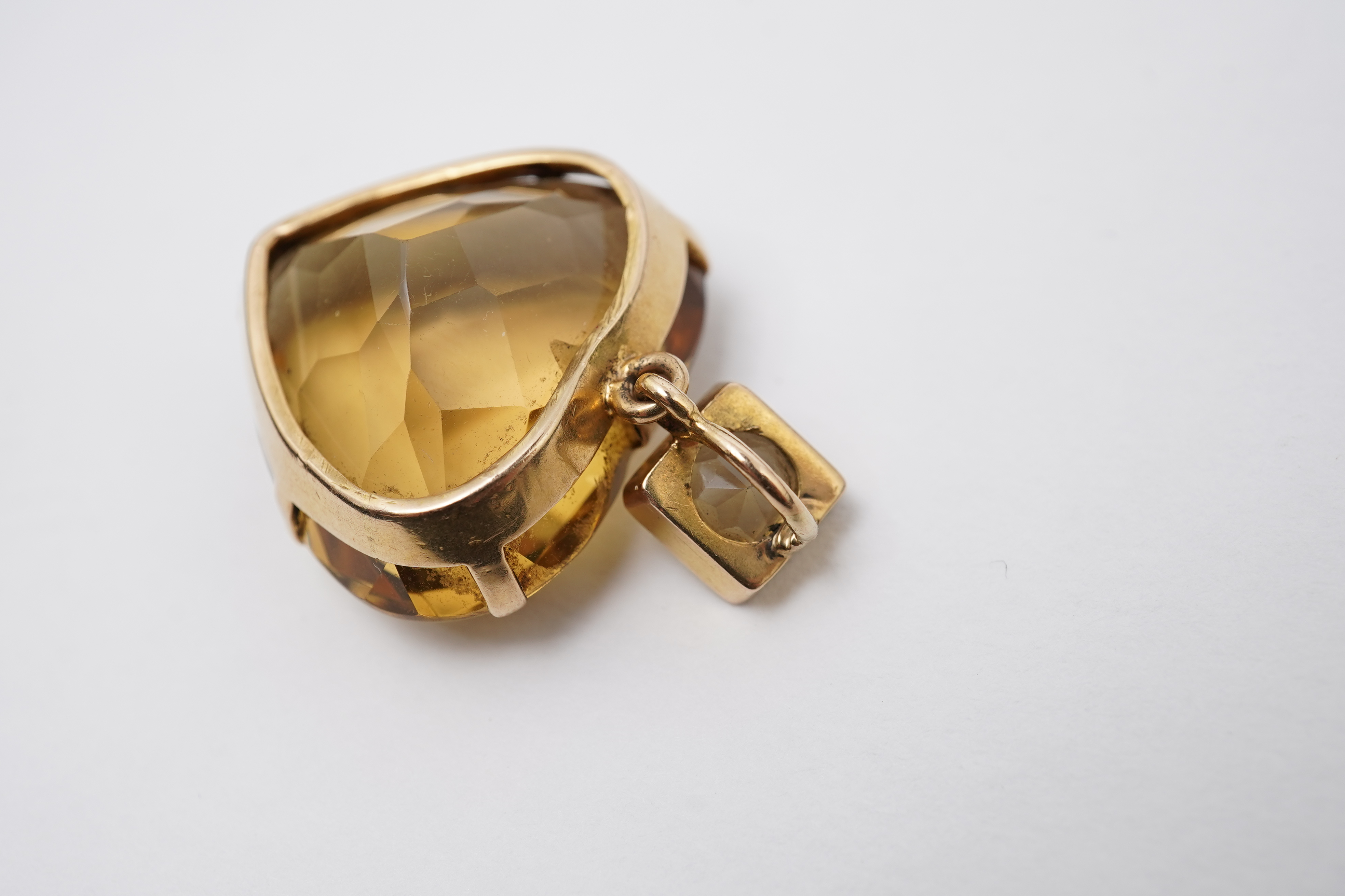 A late Victorian citrine pendant, circa 1900